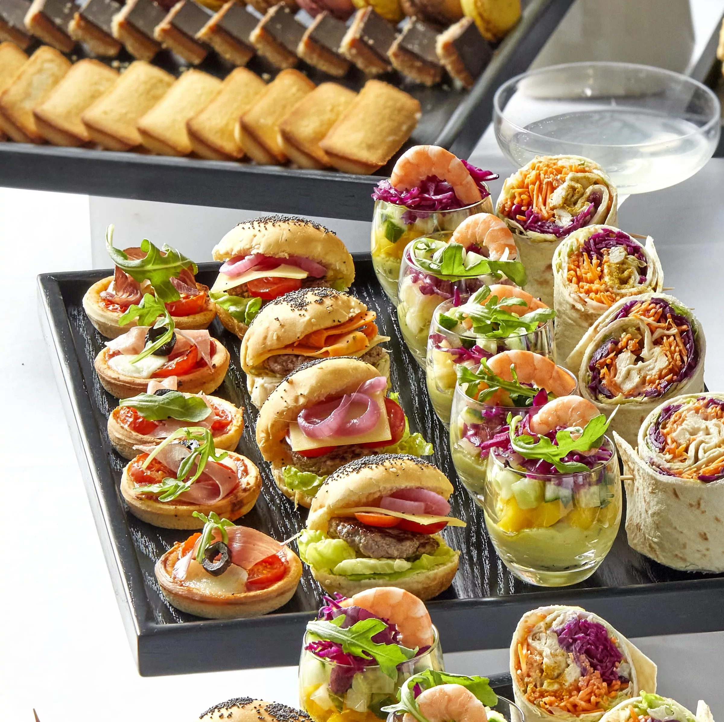 Plateau-traiteur-pizza-3-1-min-jpg Plateau-traiteur-pizza-3-1-min-jpg
